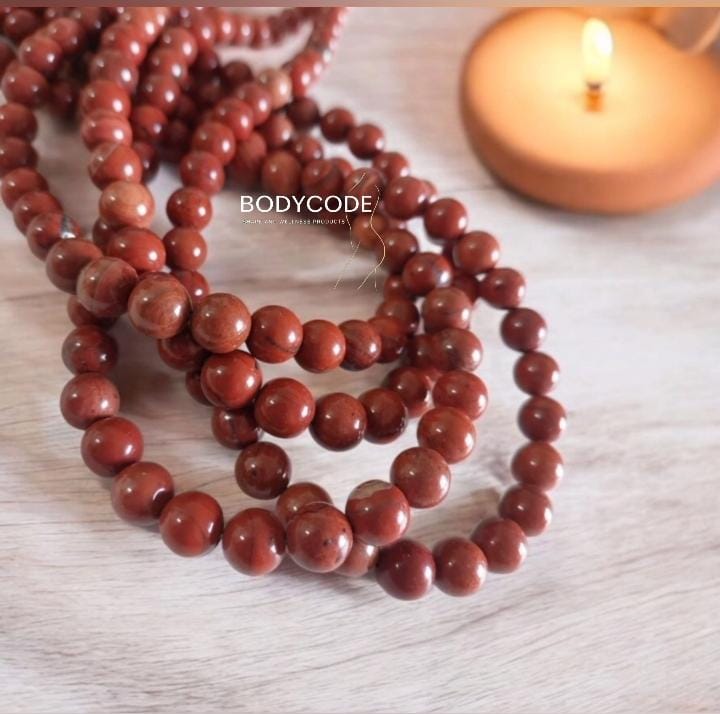 Red Jasper strings for boost in vitality  stemina. strong collection to the present moment. Encourage consistent . Creative Output
₹ - 3500/- + Certificate